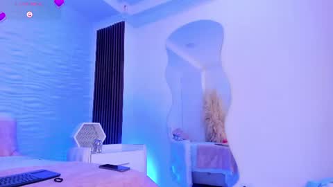aylinlove_ online show from July 3, 2026, 12:44 pm