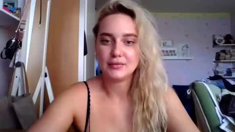 aylinn9999 online show from July 20, 2026, 2:08 pm