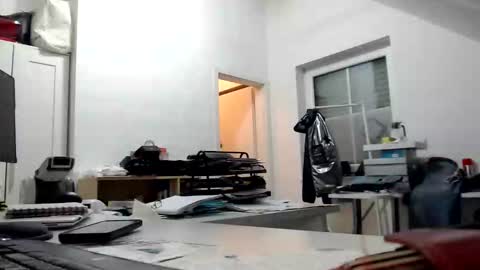 aylinniyerim online show from October 20, 2025, 11:49 pm