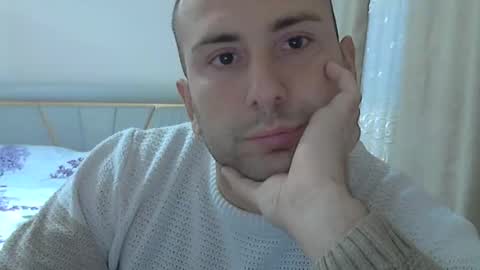 Snapshot of aymax95 chatting on November 24, 2025, 3:23 pm AYBOY online show from November 24, 2025, 3:23 pm