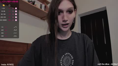 Snapshot of ayn3q chatting on January 6, 2025, 11:40 am AYNEK fansly online show from January 6, 2025, 11:40 am