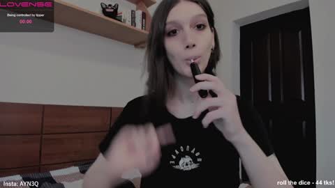 Snapshot of ayn3q chatting on February 8, 2025, 9:35 am AYNEK fansly online show from February 8, 2025, 9:35 am