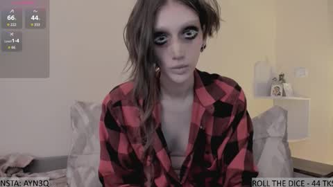 Snapshot of ayn3q chatting on September 28, 2025, 4:56 pm AYNEK fansly online show from September 28, 2025, 4:56 pm