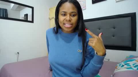 aynaraross1 online show from September 27, 2025, 4:17 am