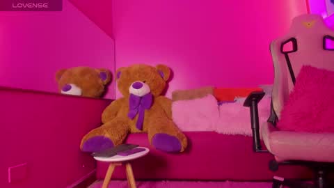 ayrix angels online show from November 11, 2025, 7:25 pm