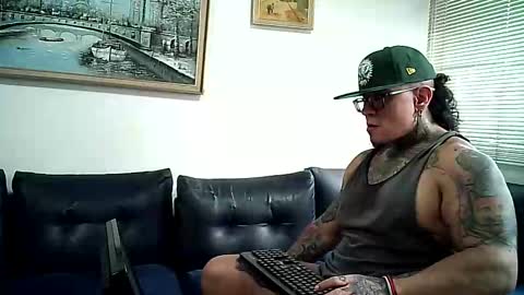 Ayrton naffah2 online show from May 28, 2026, 7:55 pm