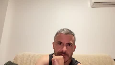 Snapshot of aysha1214 chatting on September 18, 2025, 9:50 pm HotwifeAysha online show from September 18, 2025, 9:50 pm