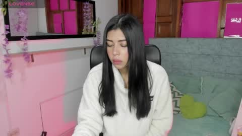 Aysha online show from June 3, 2026, 3:31 am