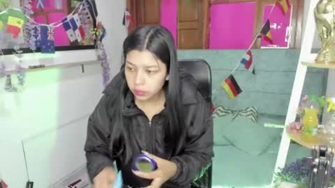 Aysha online show from June 19, 2026, 3:22 am