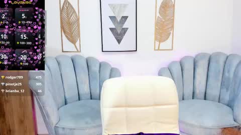 ayshel_cooperr online show from September 12, 2025, 5:07 am