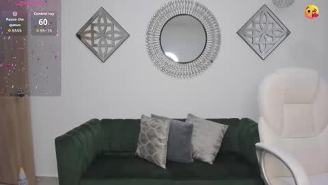 ayshel_cooperr online show from October 3, 2025, 4:20 am