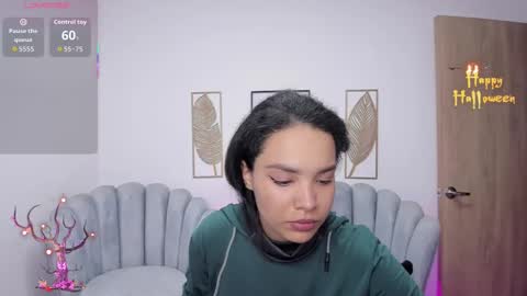 ayshel_cooperr online show from October 25, 2025, 4:20 am