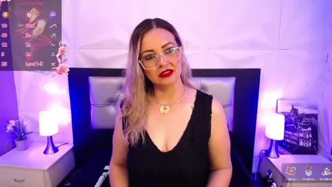Azahara online show from June 11, 2026, 12:58 pm