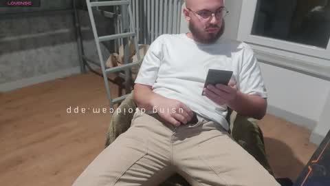 Snapshot of azagal22 chatting on September 28, 2025, 6:46 pm justin online show from September 28, 2025, 6:46 pm