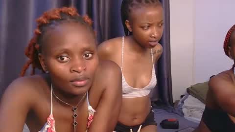 Snapshot of azalea46 chatting on March 7, 2026, 4:48 pm Azalea online show from March 7, 2026, 4:48 pm