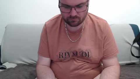Snapshot of azer912 chatting on May 24, 2026, 5:07 pm Azer online show from May 24, 2026, 5:07 pm