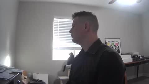 azsurfer39 online show from January 3, 2025, 3:33 pm