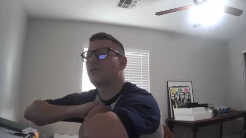 azsurfer39 online show from February 11, 2025, 4:02 pm