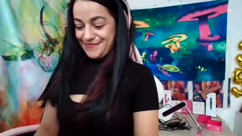 Azucena R online show from June 25, 2026, 3:49 pm