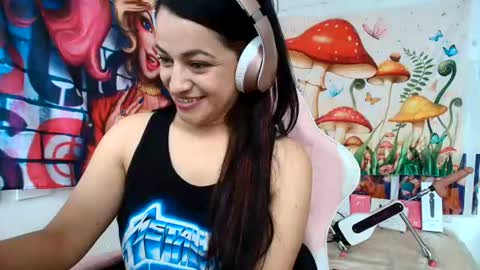 Azucena R online show from June 26, 2026, 3:38 pm