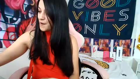 Azucena R online show from July 3, 2026, 3:40 pm