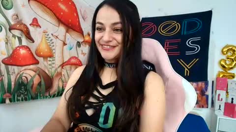 Azucena R online show from July 24, 2026, 2:37 pm