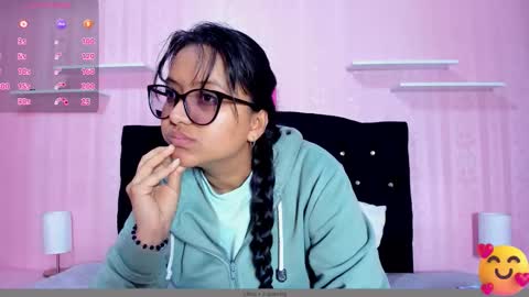 azul_moon online show from September 24, 2025, 3:43 am