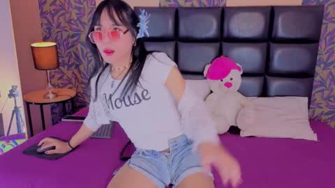 Snapshot of azumi_04 chatting on December 19, 2025, 3:24 am azumi online show from December 19, 2025, 3:24 am