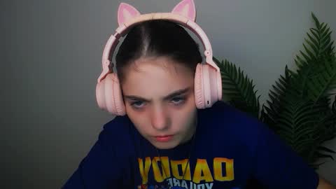 Snapshot of azumi_chan_ chatting on September 20, 2025, 8:32 pm azumi_chan_ online show from September 20, 2025, 8:32 pm