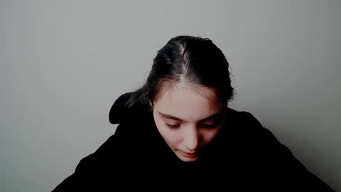 Snapshot of azumi_chan_ chatting on October 6, 2025, 8:50 pm azumi_chan_ online show from October 6, 2025, 8:50 pm