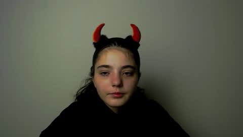 Snapshot of azumi_chan_ chatting on October 16, 2025, 10:11 pm azumi_chan_ online show from October 16, 2025, 10:11 pm