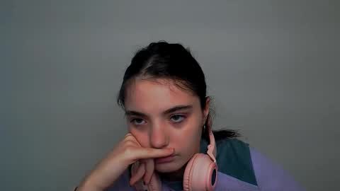 Snapshot of azumi_chan_ chatting on October 22, 2025, 10:59 am azumi_chan_ online show from October 22, 2025, 10:59 am