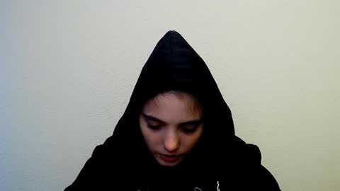 Snapshot of azumi_chan_ chatting on November 3, 2025, 8:37 am azumi_chan_ online show from November 3, 2025, 8:37 am