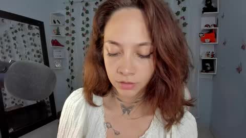 Snapshot of azumi_saan chatting on January 6, 2026, 1:31 am azumi saan online show from January 6, 2026, 1:31 am