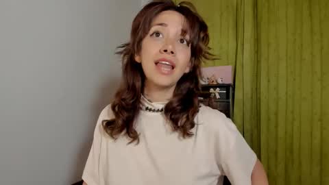 Snapshot of azumi_saan chatting on February 6, 2026, 2:49 am azumi saan online show from February 6, 2026, 2:49 am