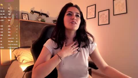 Snapshot of azurra_amatto2 chatting on September 12, 2025, 9:04 pm Azurra online show from September 12, 2025, 9:04 pm