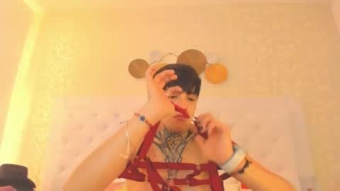 Anny online show from October 4, 2025, 7:56 pm