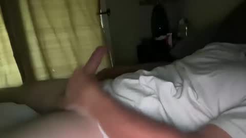 Snapshot of b_boy20166 chatting on October 17, 2025, 4:42 pm b_boy20166 online show from October 17, 2025, 4:42 pm