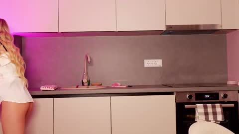 Alessia online show from December 4, 2025, 9:12 pm