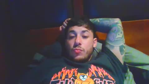 Snapshot of baadddboooy69 chatting on September 17, 2025, 12:01 am baadddboooy69 online show from September 17, 2025, 12:01 am