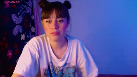 Snapshot of bab_ee02 chatting on December 11, 2024, 5:00 am bab_ee02 online show from December 11, 2024, 5:00 am