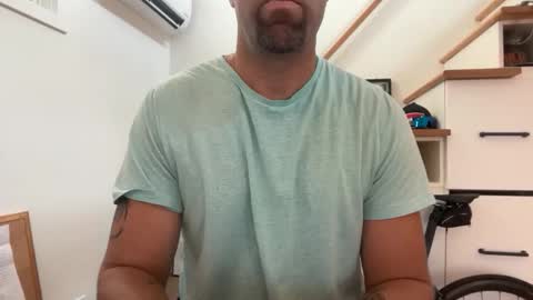 Snapshot of babeheater chatting on December 3, 2025, 5:44 pm babeheater online show from December 3, 2025, 5:44 pm