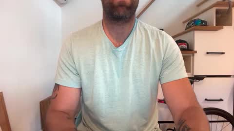 Snapshot of babeheater chatting on December 15, 2025, 6:34 pm babeheater online show from December 15, 2025, 6:34 pm