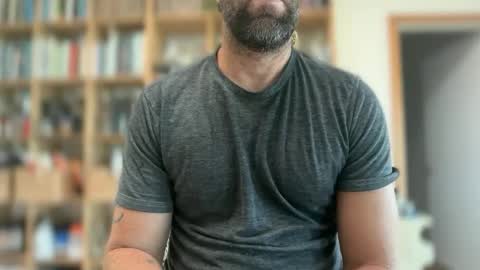 Snapshot of babeheater chatting on April 2, 2026, 4:26 pm babeheater online show from April 2, 2026, 4:26 pm