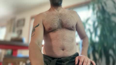 Snapshot of babeheater chatting on April 3, 2026, 10:08 pm babeheater online show from April 3, 2026, 10:08 pm