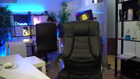 Olivia and Lexi online show from January 7, 2026, 3:42 am