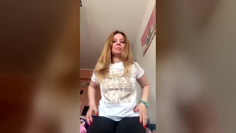 Baby Blonde online show from May 4, 2026, 5:36 am