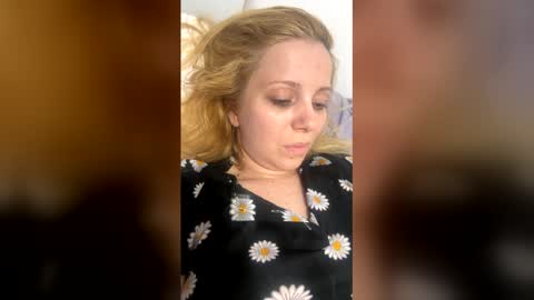 Baby Blonde online show from June 2, 2026, 7:38 pm