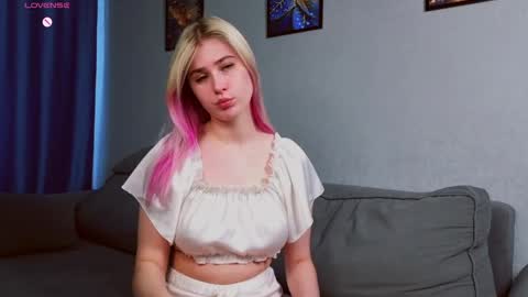 Kate online show from June 4, 2026, 3:56 am