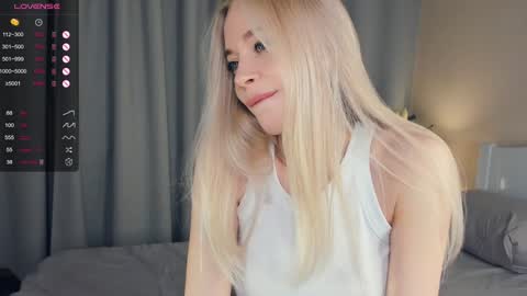 Snapshot of baby_is_ready chatting on December 20, 2024, 6:08 am Emily online show from December 20, 2024, 6:08 am